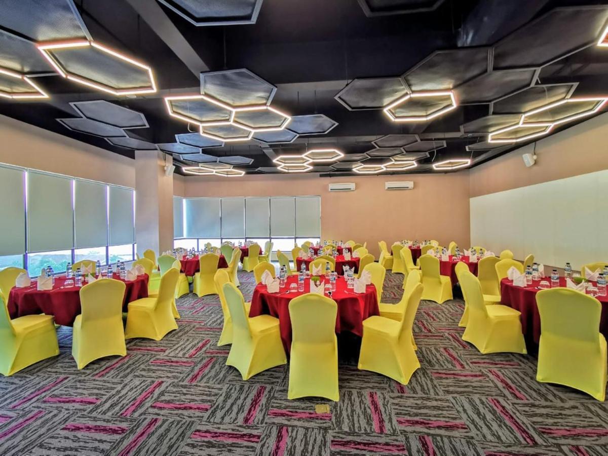 Hotel The Zuri Dumai Zewnętrze zdjęcie